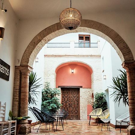 Hostal Cafe Frenteabastos Carmona  Buitenkant foto