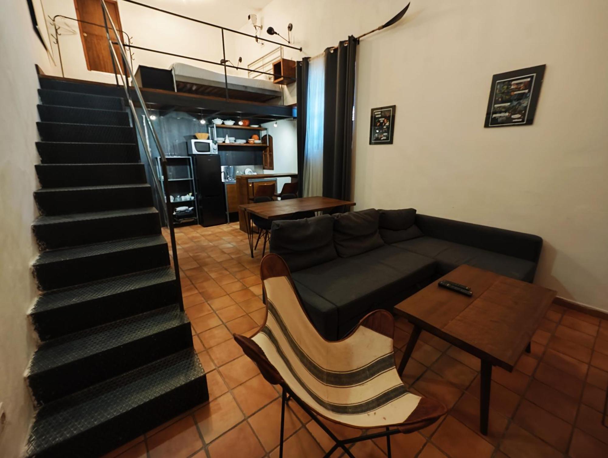 Hostal Cafe Frenteabastos Carmona  Buitenkant foto