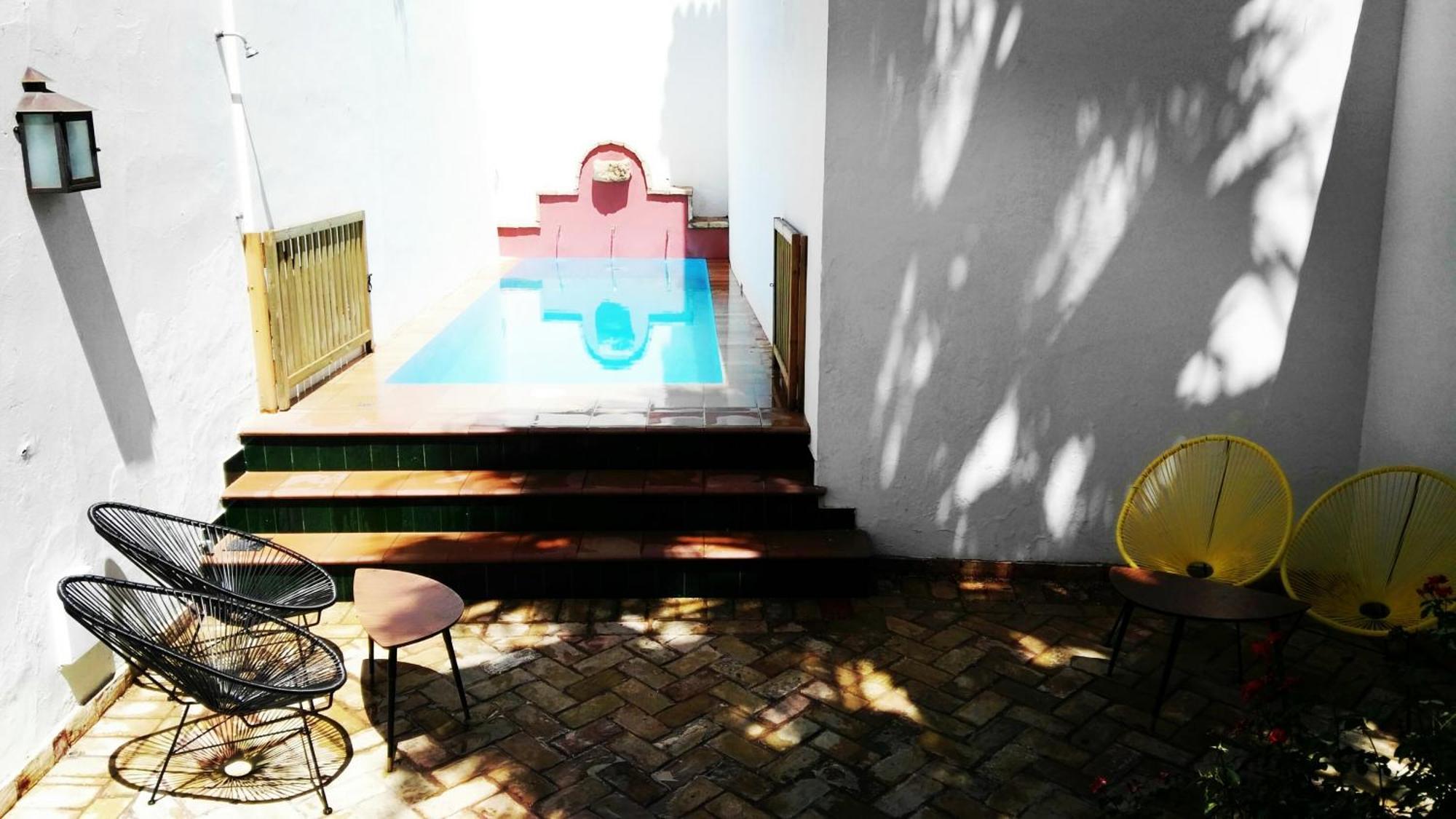 Hostal Cafe Frenteabastos Carmona  Buitenkant foto